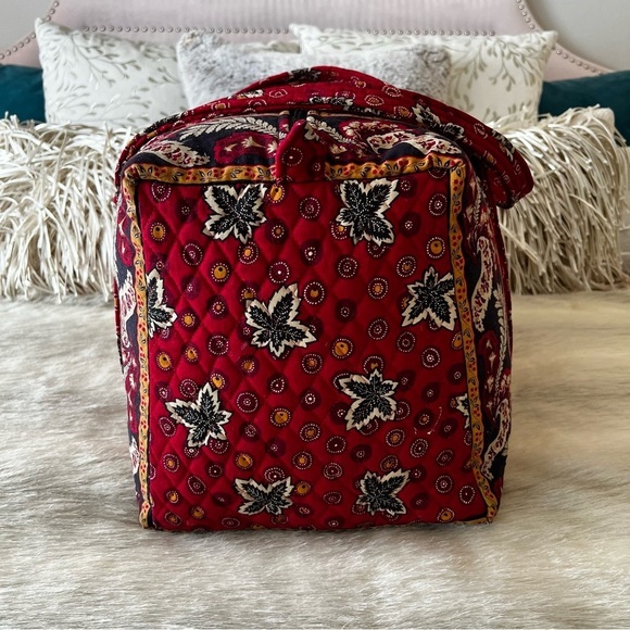Vintage VERA BRADLEY Red Coin Large Duffle Bag 1999 Maple Leaf 2 Handles Zipper - Picture 7 of 13